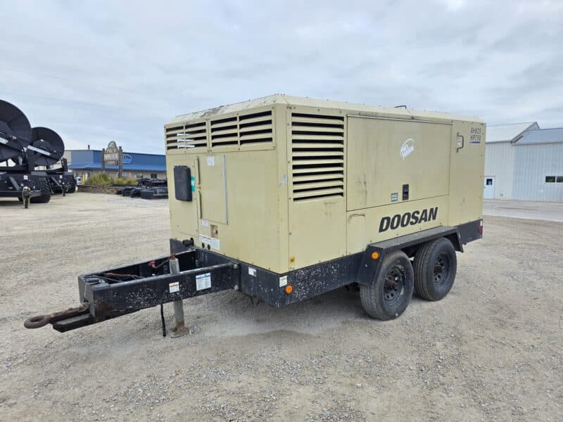 AC-126 825 CFM 2020 Doosan Cummins Engine Air Compressor