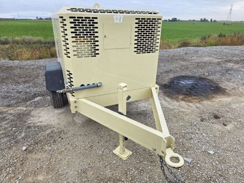 AC-127 375 CFM 2011 Doosan 4.5L John Deere Engine Air Compressor