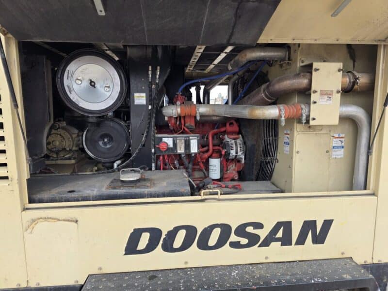 AC-126 825 CFM 2020 Doosan Cummins Engine Air Compressor