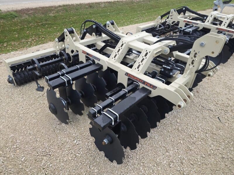 9670 Trophy Till 96″ Working Width