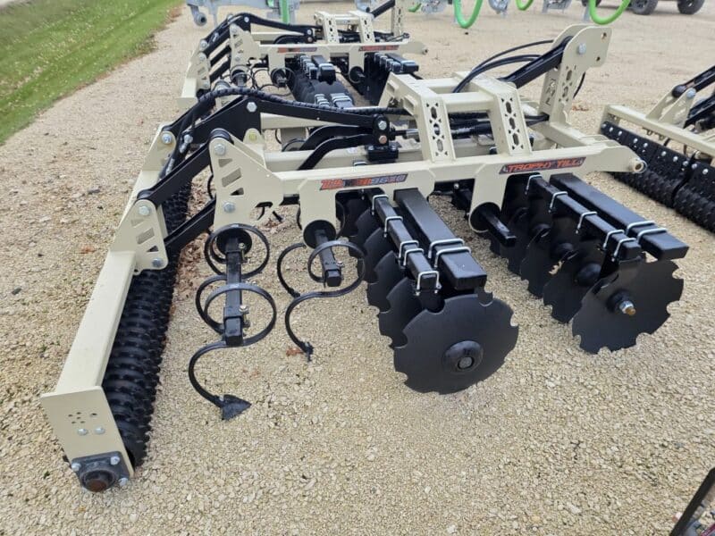9670 Trophy Till 96″ Working Width