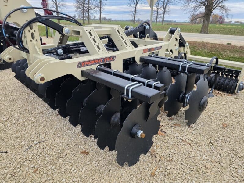 9670 Trophy Till 96″ Working Width