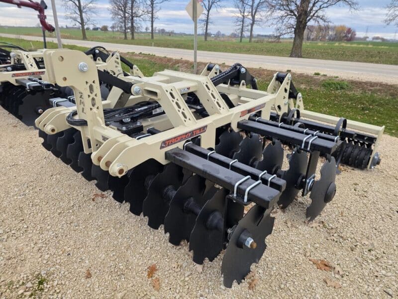 9670 Trophy Till 96″ Working Width