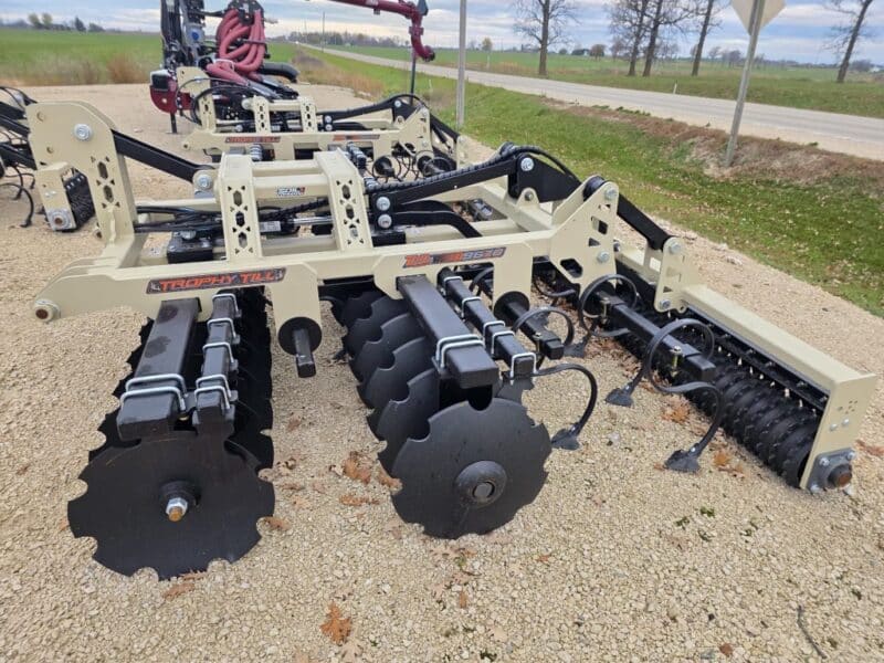 9670 Trophy Till 96″ Working Width