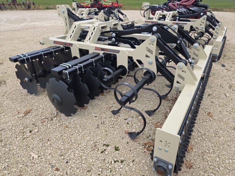 9670 Trophy Till 96″ Working Width