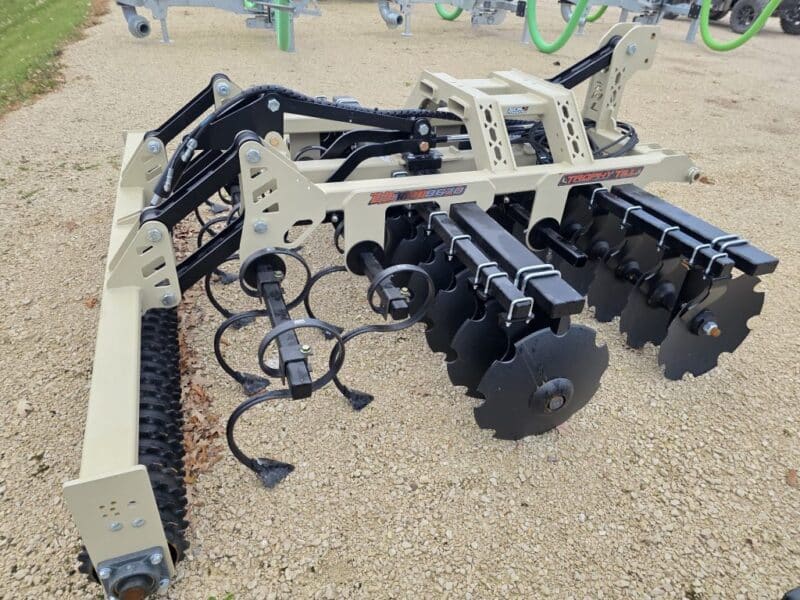 9670 Trophy Till 96″ Working Width